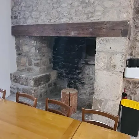 Maison De Village Ardechoise Les Ruches Chalencon